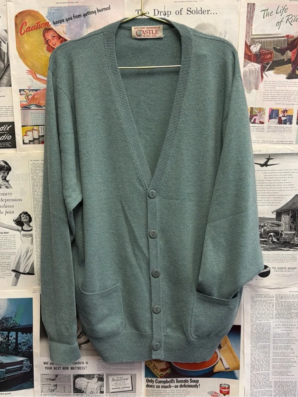 Vintage Castle of Ireland Men's Sage Green Button-Front Cardigan Size 46 (XL)